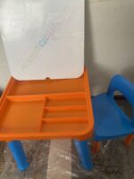 Mesinha Plástica com 1 cadeirinha (valor inicial 2 dias) - Imagem 3
